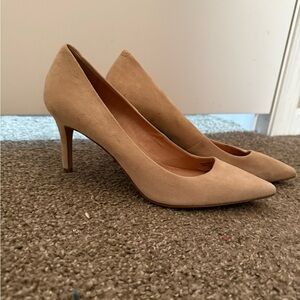 206 Collective Classic Tan Heels